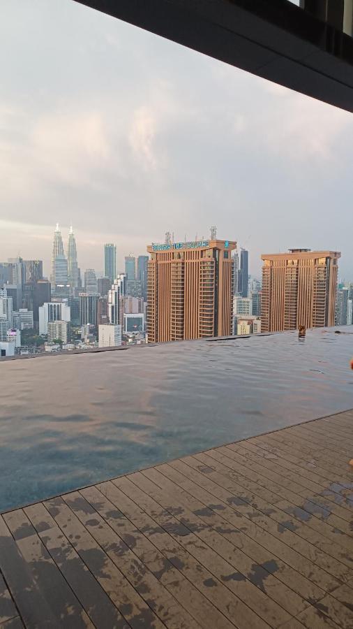 吉隆坡Lotus Infinity Pool At Lucentia公寓 外观 照片