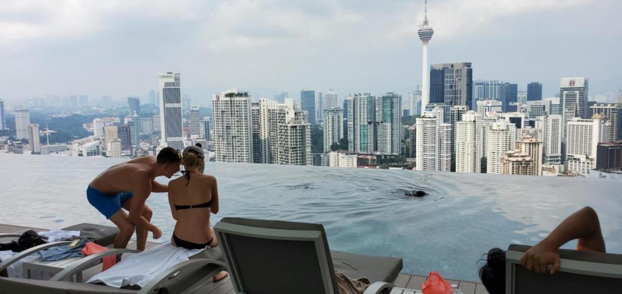 吉隆坡Lotus Infinity Pool At Lucentia公寓 外观 照片