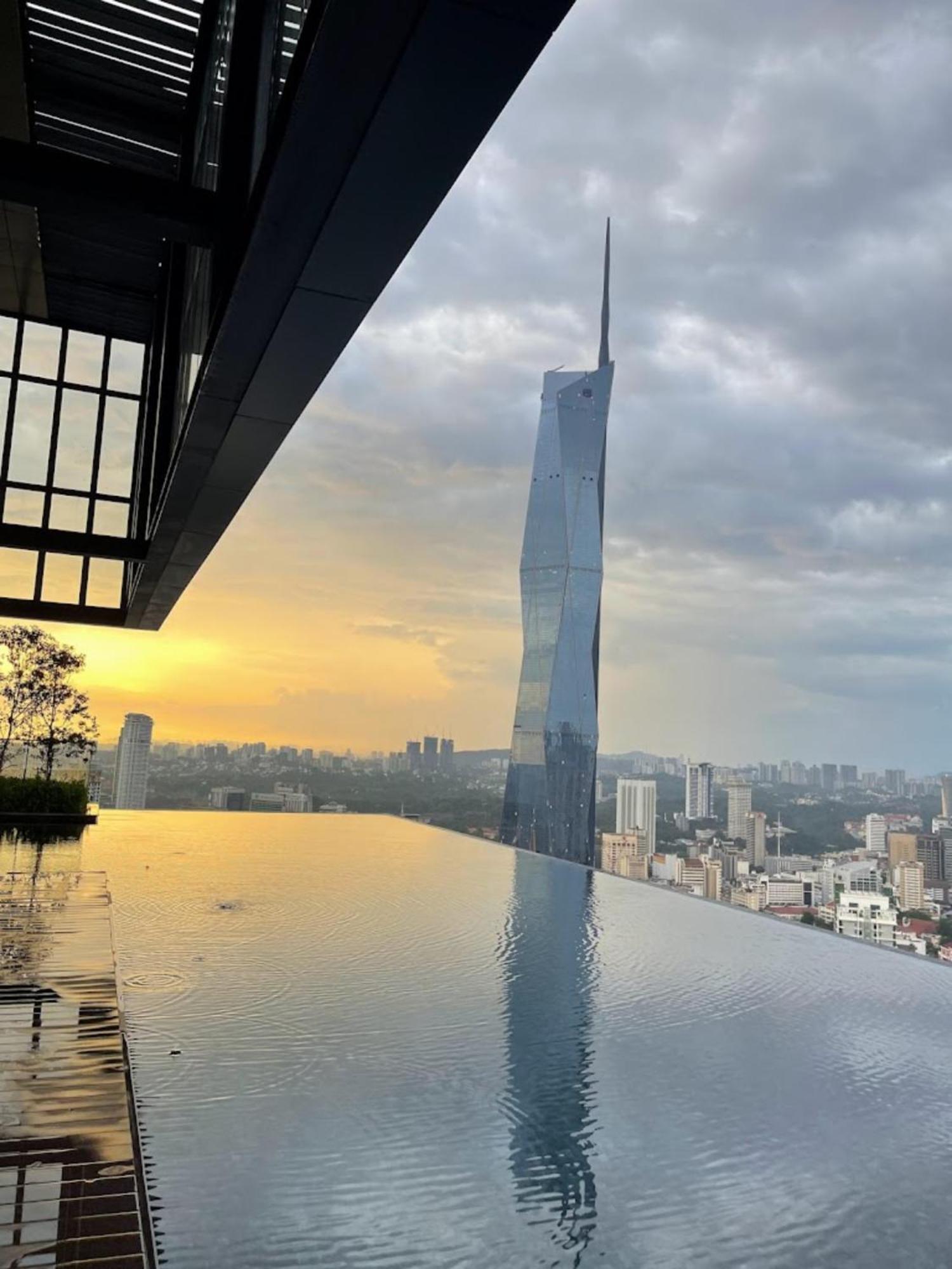 吉隆坡Lotus Infinity Pool At Lucentia公寓 外观 照片